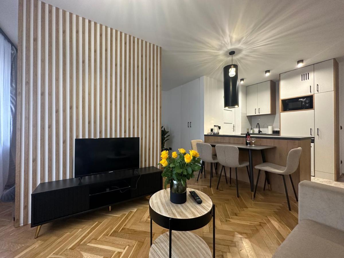 Mki Apartments - Zlota 69 Warsaw City Center Apartment Ngoại thất bức ảnh