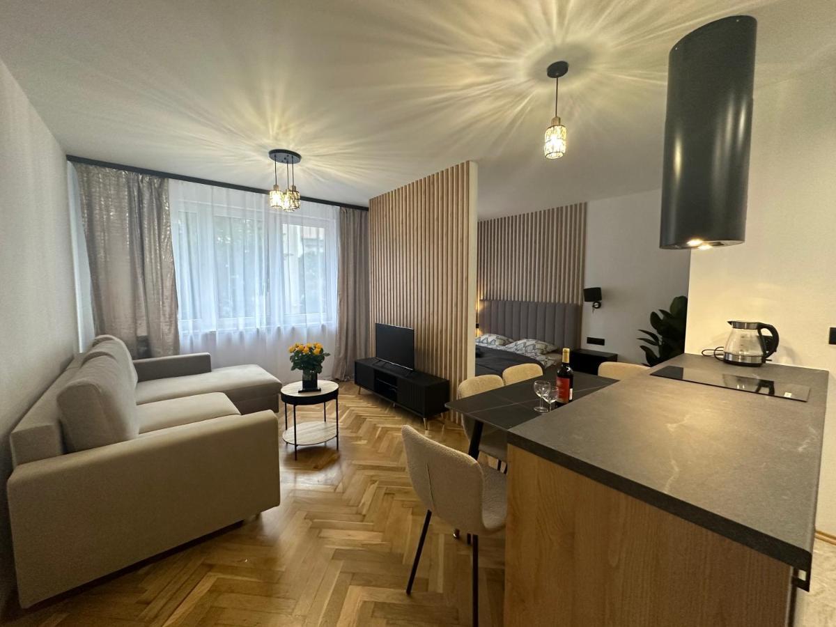 Mki Apartments - Zlota 69 Warsaw City Center Apartment Ngoại thất bức ảnh
